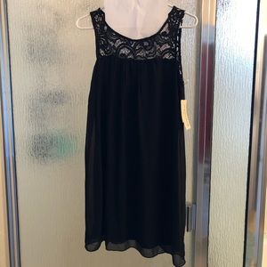 Sexy and comfy black mini dress with lace